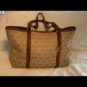 MK Logo shoulder bag with dust bag